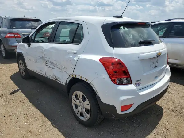 KL7CJKSBXHB170089 2017 CHEVROLET TRAX - Image 2