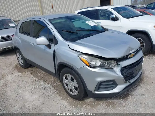 KL7CJKSBXHB228640 2017 CHEVROLET TRAX - Image 1