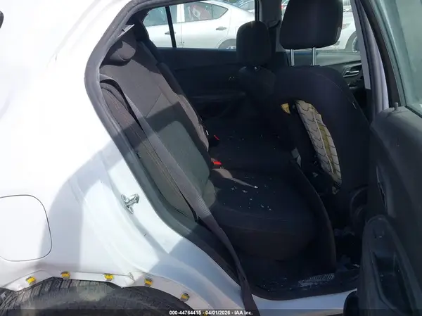 KL7CJKSBXHB238780 2017 CHEVROLET TRAX - Image 8
