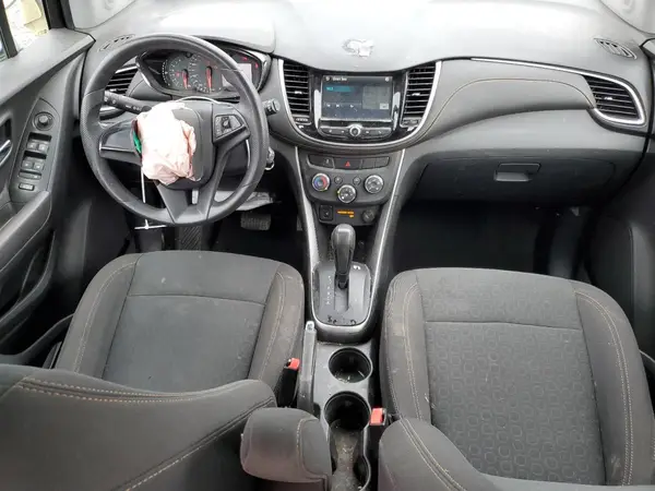 KL7CJKSBXHB244207 2017 CHEVROLET TRAX - Image 8