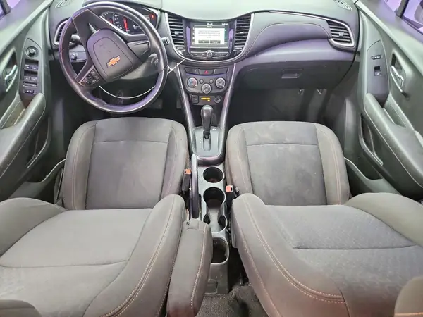 KL7CJKSBXHB245311 2017 CHEVROLET TRAX - Image 8