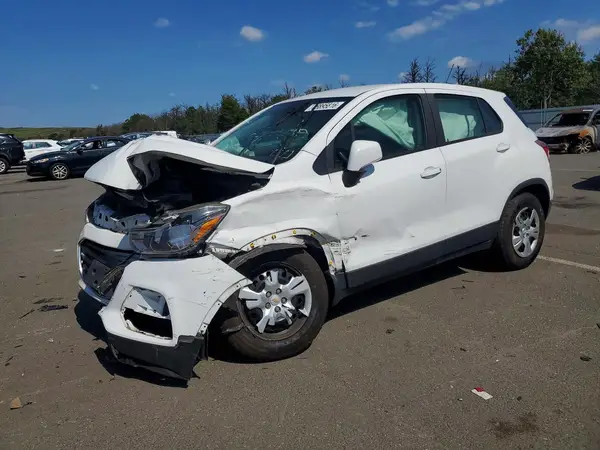 KL7CJKSBXJB598962 2018 CHEVROLET TRAX - Image 1