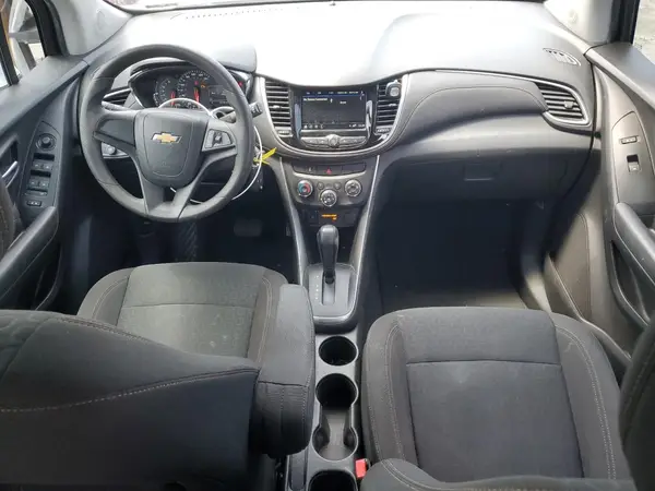 KL7CJKSBXJB602153 2018 CHEVROLET TRAX - Image 8