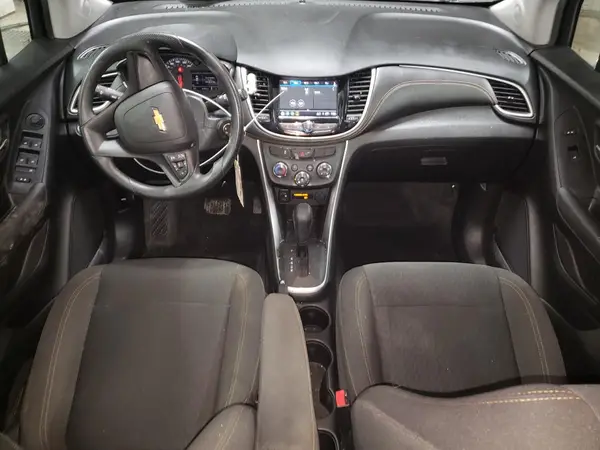 KL7CJKSBXJB602301 2018 CHEVROLET TRAX - Image 8