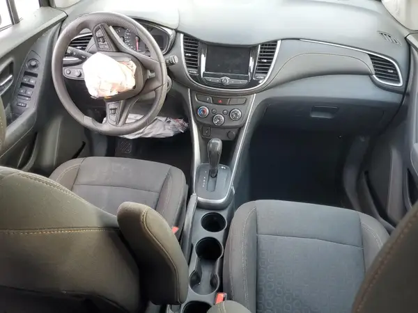 KL7CJKSBXLB015971 2020 CHEVROLET TRAX - Image 8