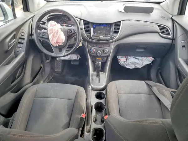 KL7CJKSBXLB031184 2020 CHEVROLET TRAX - Image 8