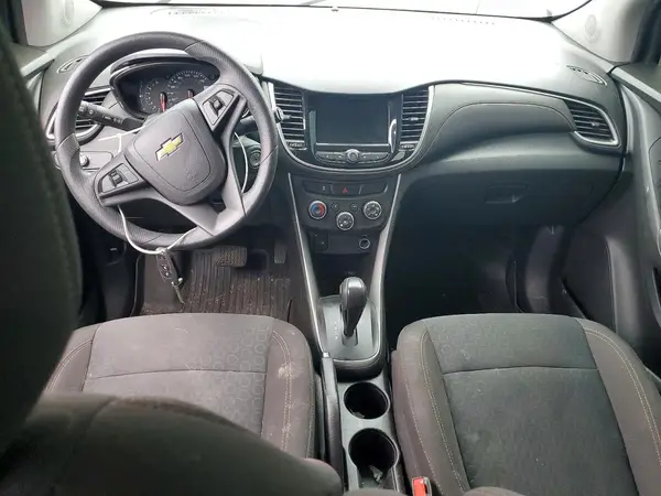 KL7CJKSBXLB035963 2020 CHEVROLET TRAX - Image 8