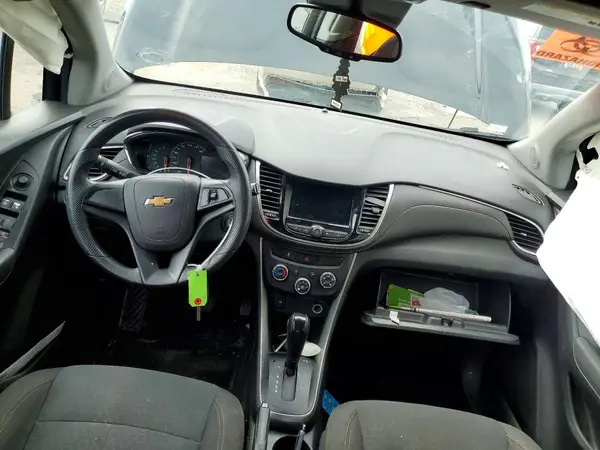 KL7CJKSBXLB038507 2020 CHEVROLET TRAX - Image 8
