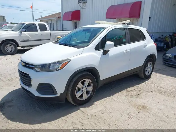 KL7CJKSBXLB050754 2020 CHEVROLET TRAX - Image 2