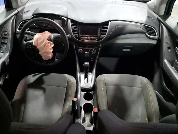 KL7CJKSBXLB052200 2020 CHEVROLET TRAX - Image 8