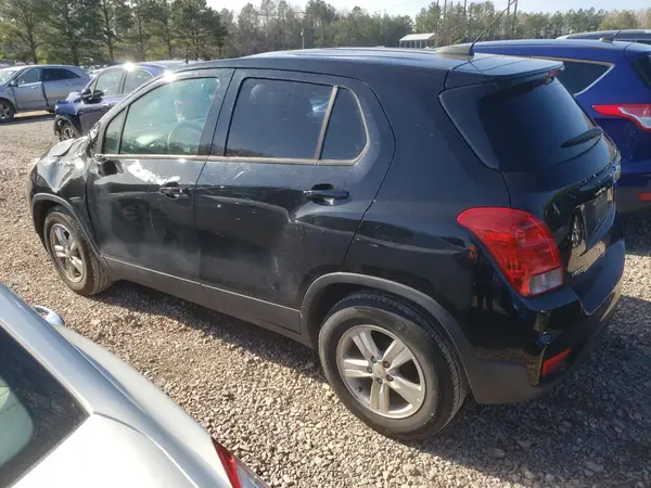 KL7CJKSBXLB059941 2020 CHEVROLET TRAX - Image 2