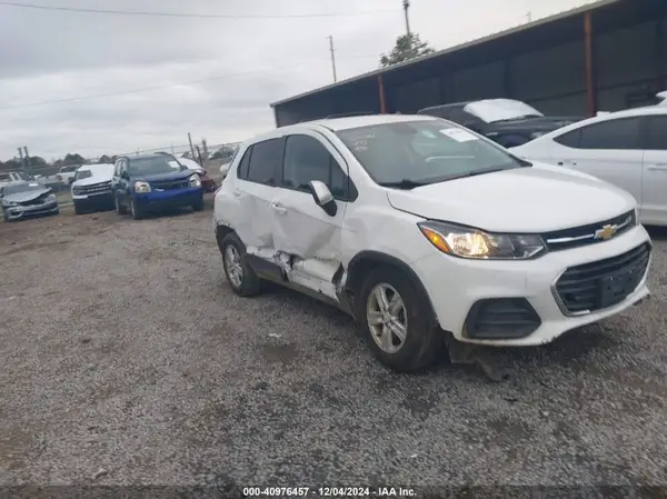 KL7CJKSBXLB061382 2020 CHEVROLET TRAX - Image 1