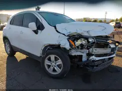 KL7CJKSBXLB085827 2020 CHEVROLET TRAX