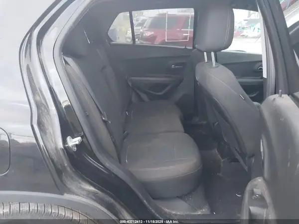 KL7CJKSBXLB090848 2020 CHEVROLET TRAX - Image 8