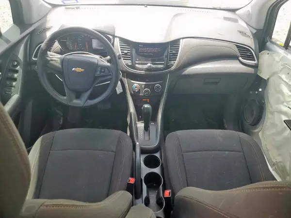 KL7CJKSBXLB325250 2020 CHEVROLET TRAX - Image 8
