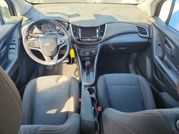 KL7CJKSBXLB327340 2020 CHEVROLET TRAX - Image 8