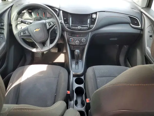 KL7CJKSBXLB330237 2020 CHEVROLET TRAX - Image 8