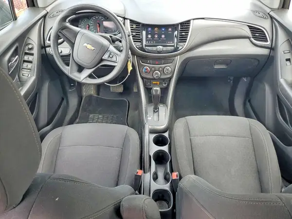 KL7CJKSBXLB332408 2020 CHEVROLET TRAX - Image 8
