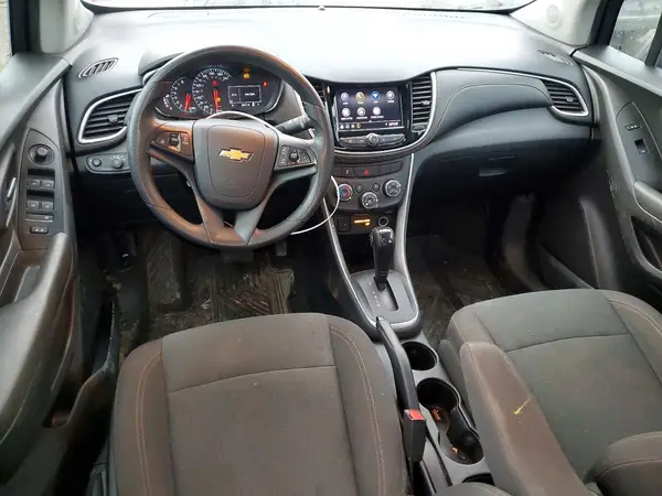 KL7CJKSBXLB337334 2020 CHEVROLET TRAX - Image 8