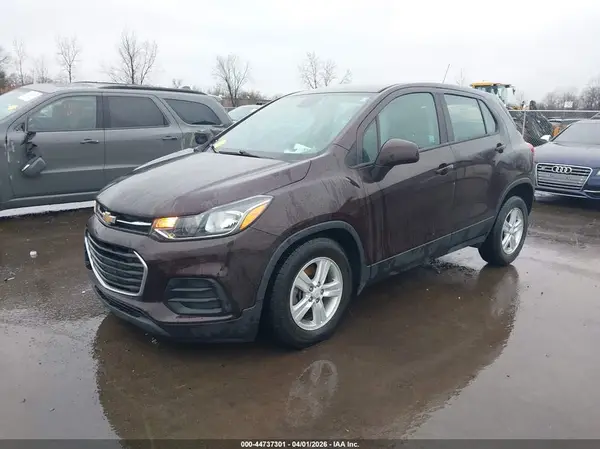 KL7CJKSBXLB349645 2020 CHEVROLET TRAX - Image 2