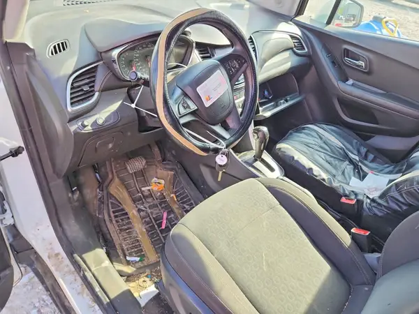 KL7CJKSBXMB302116 2021 CHEVROLET TRAX - Image 8