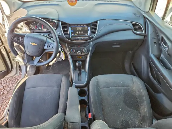 KL7CJKSBXMB302231 2021 CHEVROLET TRAX - Image 8