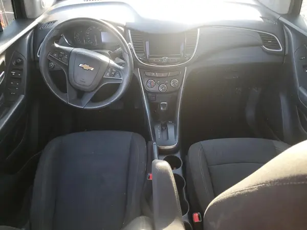KL7CJKSBXMB303430 2021 CHEVROLET TRAX - Image 8