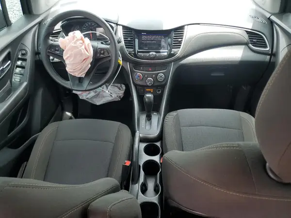 KL7CJKSBXMB315206 2021 CHEVROLET TRAX - Image 8
