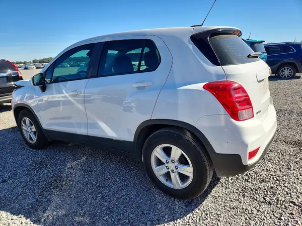 KL7CJKSBXMB316162 2021 CHEVROLET TRAX - Image 2