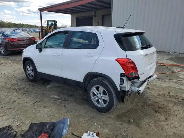 KL7CJKSM0MB368949 2021 CHEVROLET TRAX - Image 2