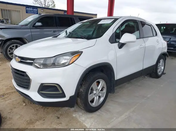 KL7CJKSM0NB524148 2022 CHEVROLET TRAX - Image 2