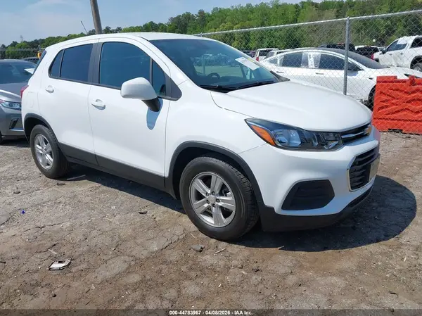 KL7CJKSM0NB527387 2022 CHEVROLET TRAX - Image 1