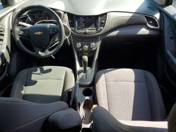 KL7CJKSM0NB530340 2022 CHEVROLET TRAX - Image 8