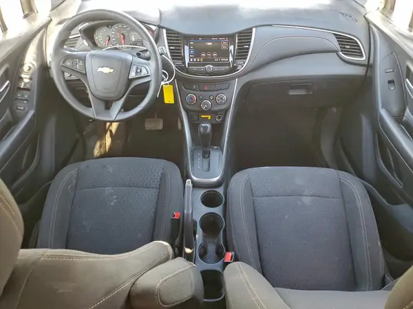KL7CJKSM1NB522392 2022 CHEVROLET TRAX - Image 8