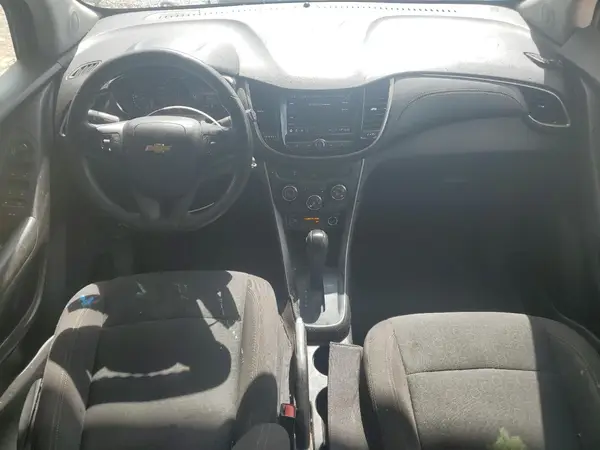 KL7CJKSM1NB545171 2022 CHEVROLET TRAX - Image 8