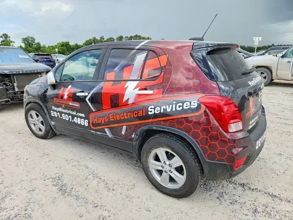 KL7CJKSM1NB548393 2022 CHEVROLET TRAX - Image 2