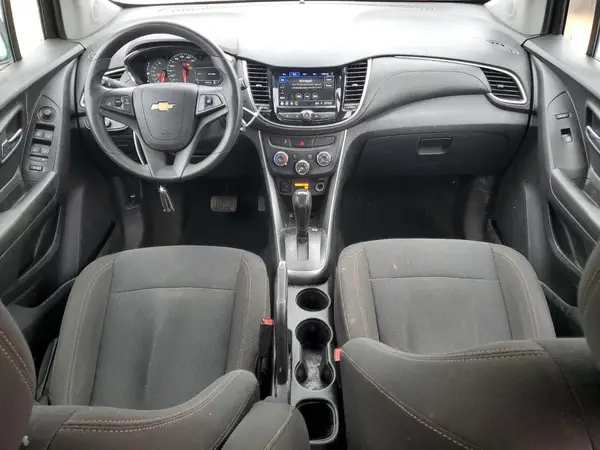 KL7CJKSM2NB527830 2022 CHEVROLET TRAX - Image 8