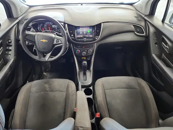KL7CJKSM3MB371103 2021 CHEVROLET TRAX - Image 8