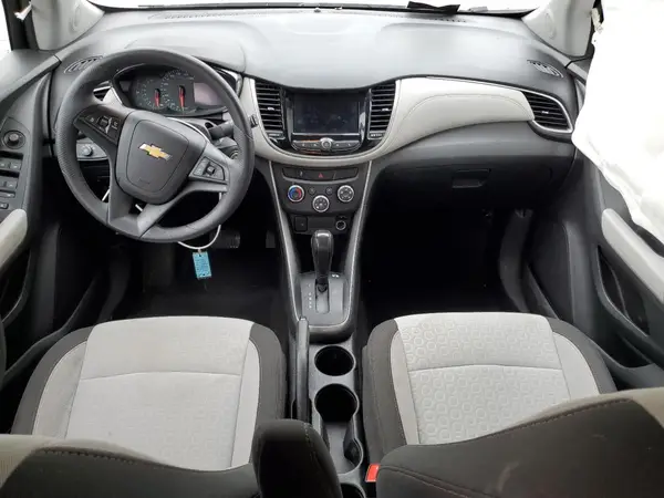 KL7CJKSM3NB544085 2022 CHEVROLET TRAX - Image 8