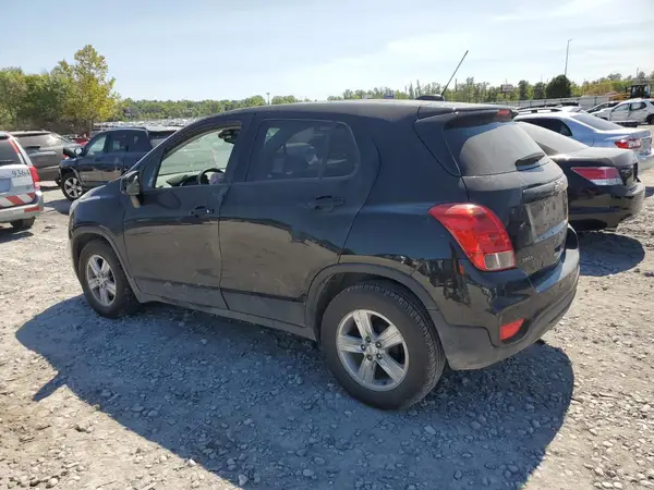 KL7CJKSM4NB544175 2022 CHEVROLET TRAX - Image 2