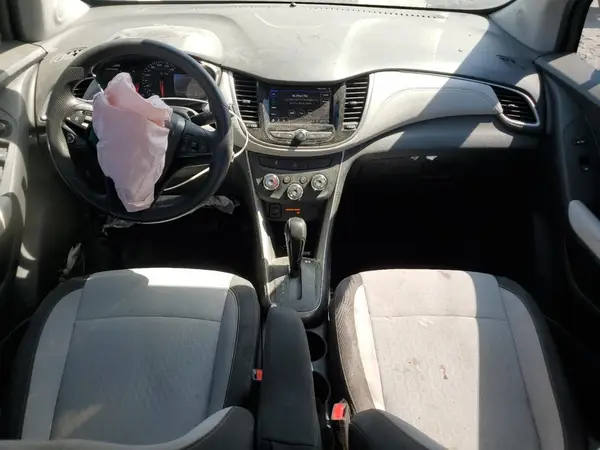 KL7CJKSM4NB544175 2022 CHEVROLET TRAX - Image 8