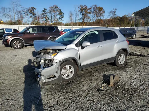 KL7CJKSM4NB545245 2022 CHEVROLET TRAX - Image 1