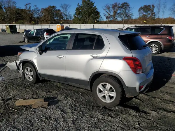 KL7CJKSM4NB545245 2022 CHEVROLET TRAX - Image 2