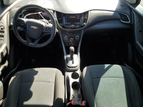 KL7CJKSM5NB506762 2022 CHEVROLET TRAX - Image 8