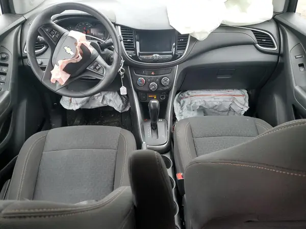 KL7CJKSM6NB512263 2022 CHEVROLET TRAX - Image 8