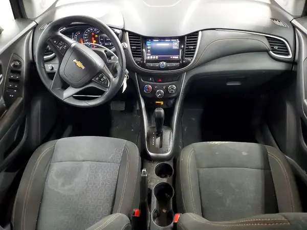 KL7CJKSM6NB532626 2022 CHEVROLET TRAX - Image 8
