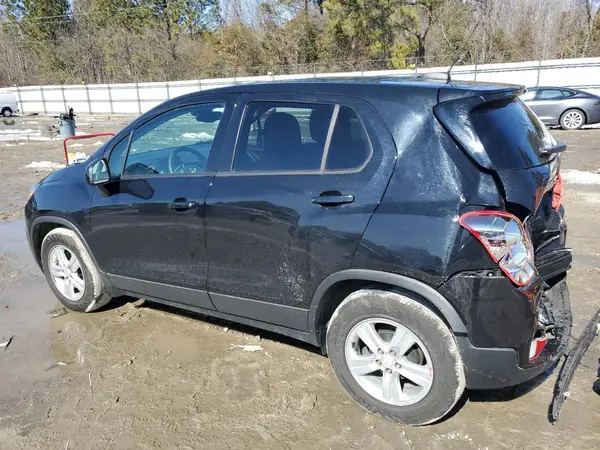 KL7CJKSM7NB540279 2022 CHEVROLET TRAX - Image 2