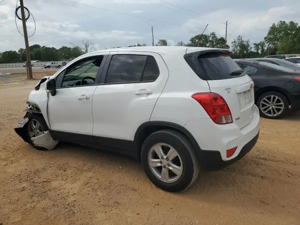 KL7CJKSM7NB549709 2022 CHEVROLET TRAX - Image 2