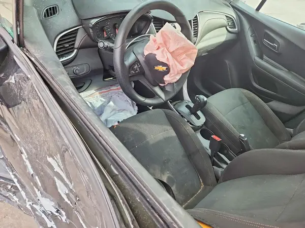 KL7CJKSM8NB521434 2022 CHEVROLET TRAX - Image 8