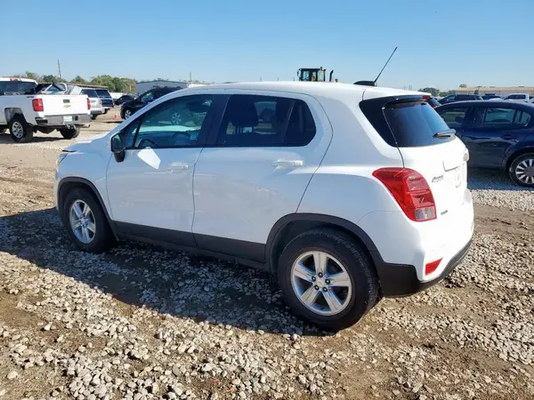 KL7CJKSM8NB537455 2022 CHEVROLET TRAX - Image 2